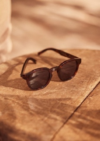 Lunettes de soleil Wells écailles marron foncé Octobre Éditions